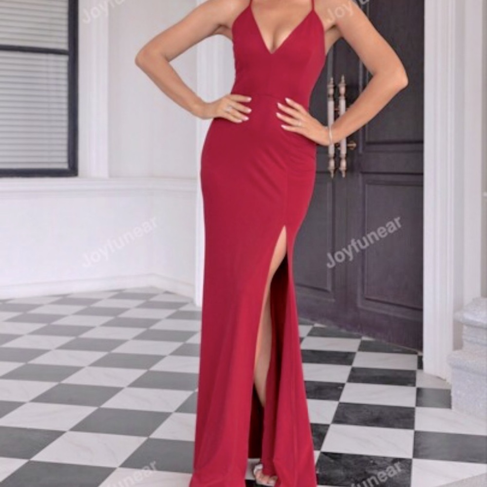 Elegant Red Evening Gown